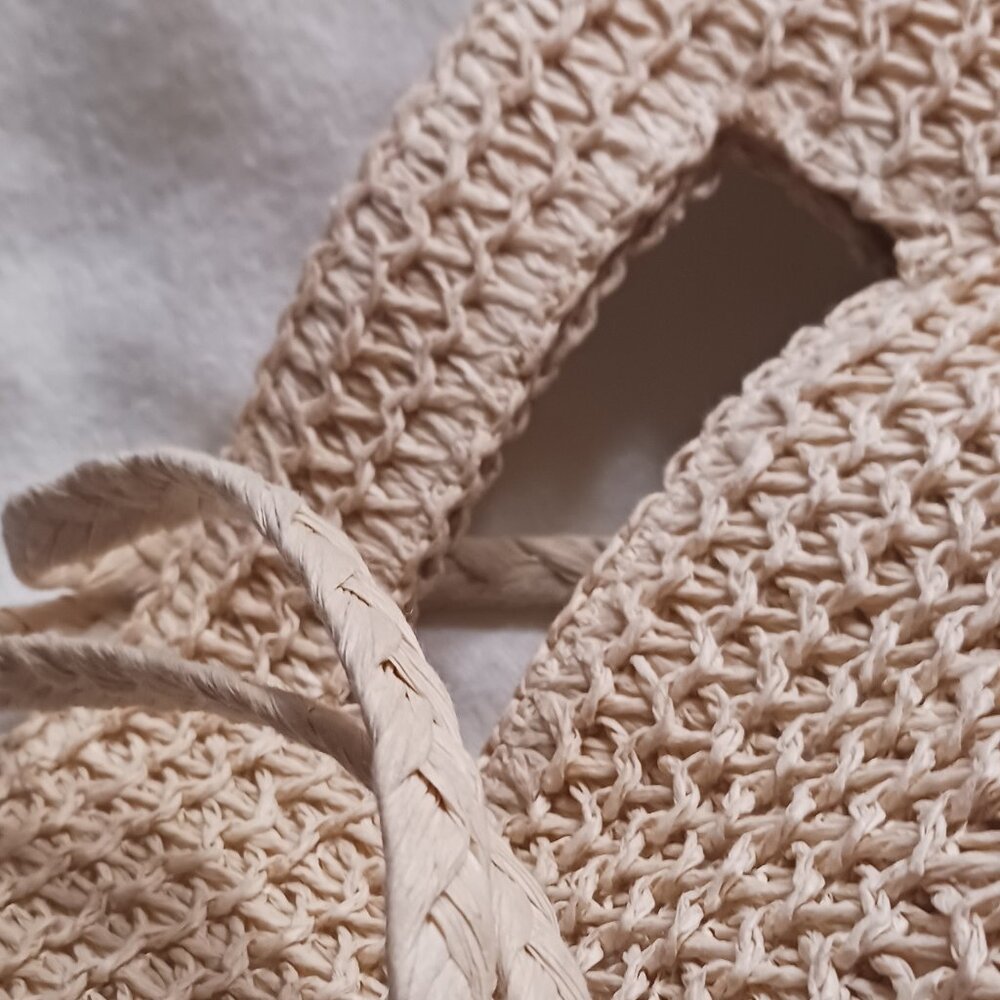 Great Condition Universal Thread Crossbody Purse - image 4